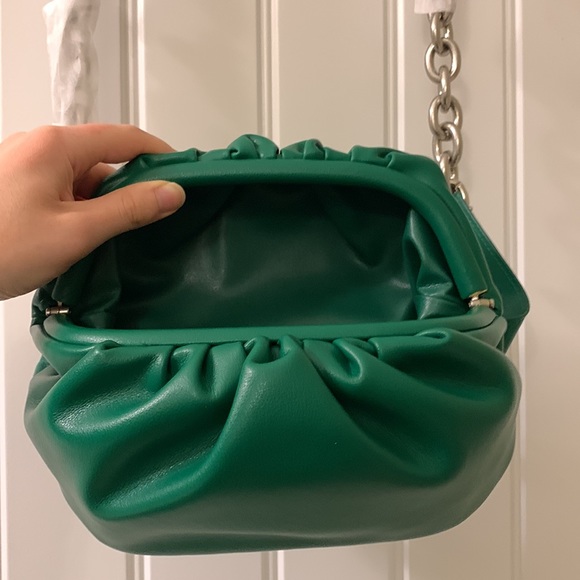 Green Dumpling / Cloud Fanny Pack - Picture 15 of 17